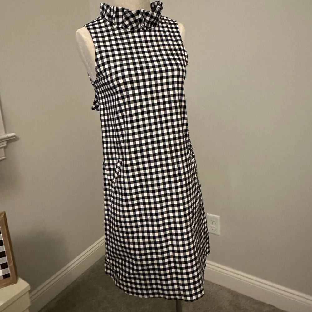 Beautiful black and white checked dress with bow in back